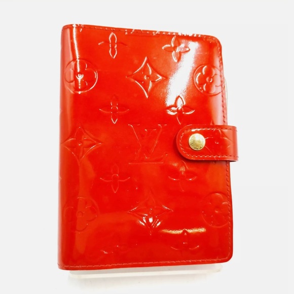 Louis Vuitton 6-ring Small Agenda Cover in Red Vernis - Picture 2 of 14